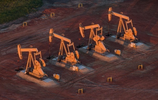 Цена на нефть поднялась выше 74 долларов