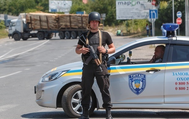 Гройсман собрал силовиков из-за контрабанды
