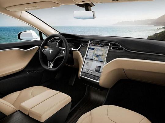 Илон Маск: Уже к концу 2017 года автомобили Tesla смогут проехать из Лос-Анджелеса в Нью-Йорк… без водителя (видео)