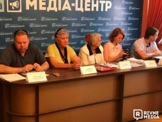 Историческое общество обвиняют в сектантстве, распутстве и смерти человека (фото)