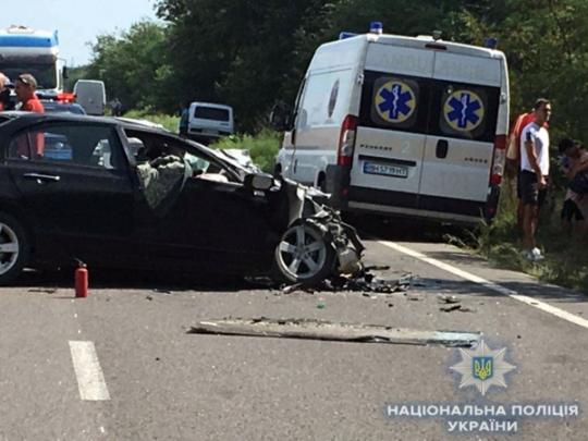 Под Одессой Honda врезалась в рейсовый автобус: один погибший, семеро госпитализированы (фото)
