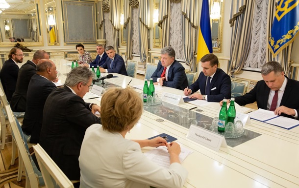 Порошенко призвал главу ЕБРР удвоить финансирование проектов в Украине