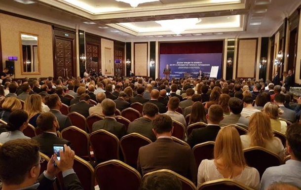 Порошенко утвердил закон о валюте