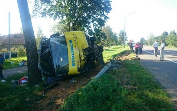 В Беларуси перевернулся автобус с украинцами