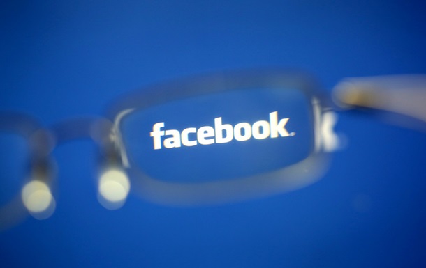 Facebook ввел новые правила публикаций на тему секса