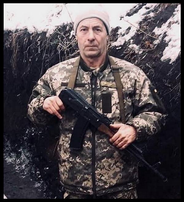 В апреле Украина потеряла 15 защитников на Донбассе: имена и фото героев