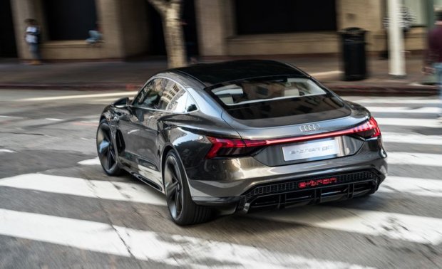 Audi презентувала гучну новинку, яка стане суперником Tesla Model S