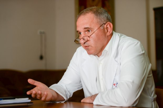 Боротьба систем: чому в державних медичних установах оголошують війну Уляні Супрун