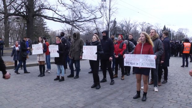 Бунтуй, кохай, права не віддавай: у містах України відбулися марші рівності