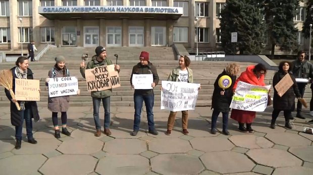 Бунтуй, кохай, права не віддавай: у містах України відбулися марші рівності