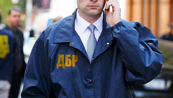 ДБР проводить десятки обшуків через корупцію в Міноборони і неякісні бронежилети