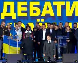 Дебаты Зеленского и Порошенко: оценка из России – завидуем Украине