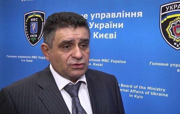 Для чого Порошенко оточує себе людьми, які вірно служили режиму Януковича