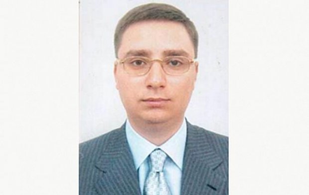Дружині привезли урну з прахом, а він воскрес: як у Франції заарештовували шахрая Малиновського