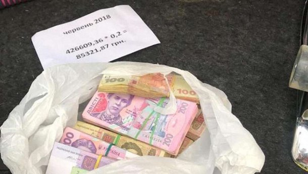 Двох чиновників аеропорту Бориспіль впіймали на хабарі: подробиці