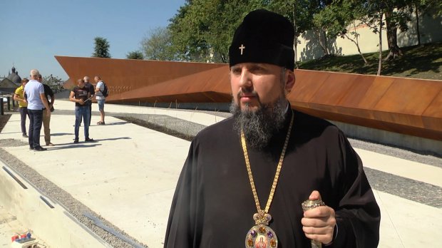 Епіфаній відвідав меморіал Небесної Сотні у Львові: коли відкриття