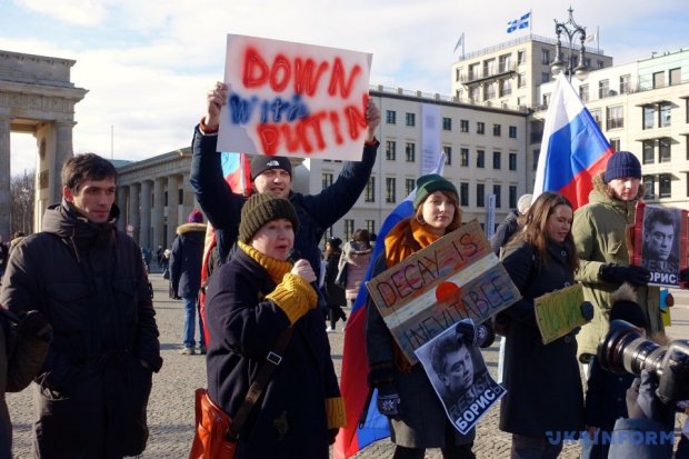 Головні новини 25 лютого: закриття Олімпіади, комунальна катастрофа у Харкові, акції у Росії