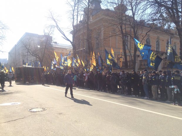 Головні новини 9 березня: Акції проти Гладковських і російський поет Шевченко у Криму