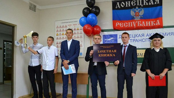 Гра у вибори: навіщо у республіках обирають молодіжні парламенти