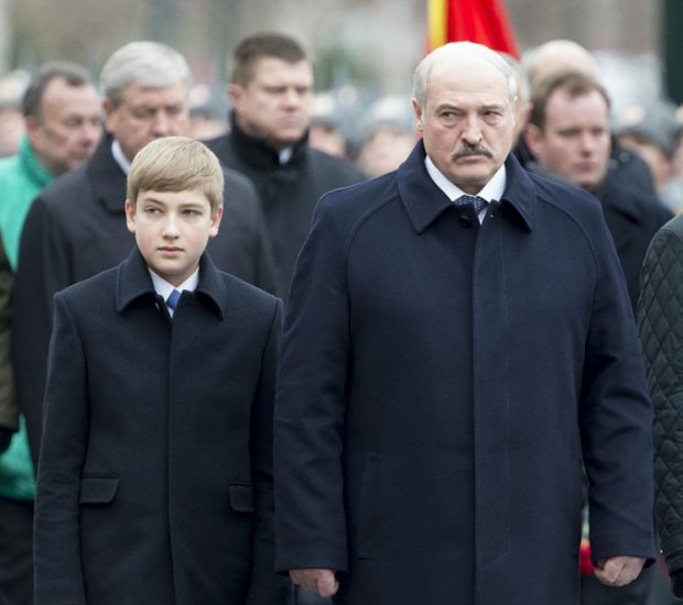 Как Лукашенко пытается воссоздать утраченную силу СССР