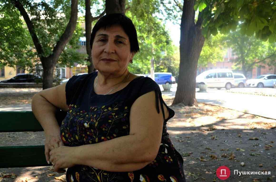«Каждый может попасть в такую ситуацию»: кто и как в Одессе помогает жертвам трудового и сексуального рабства