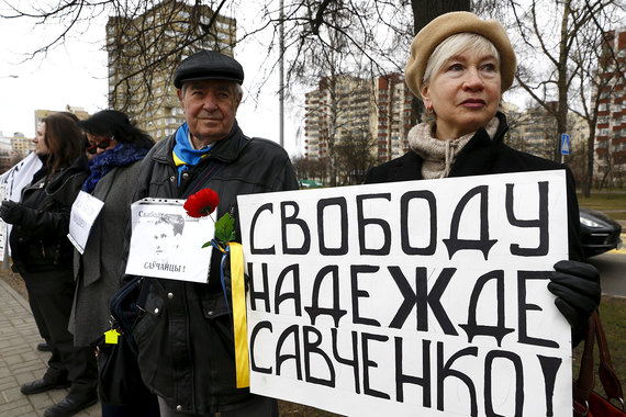 Лист Путіну та взяття на поруки: як Савченко залишили за ґратами