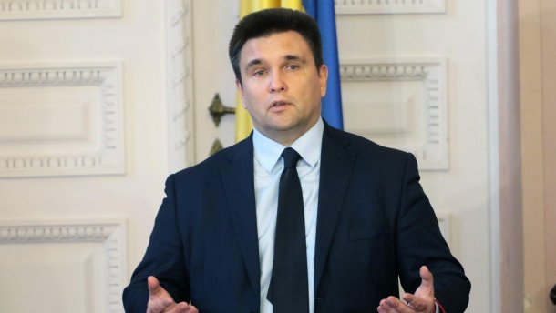Мінський формат не просто вбили, а перетворили на зомбі, – Клімкін