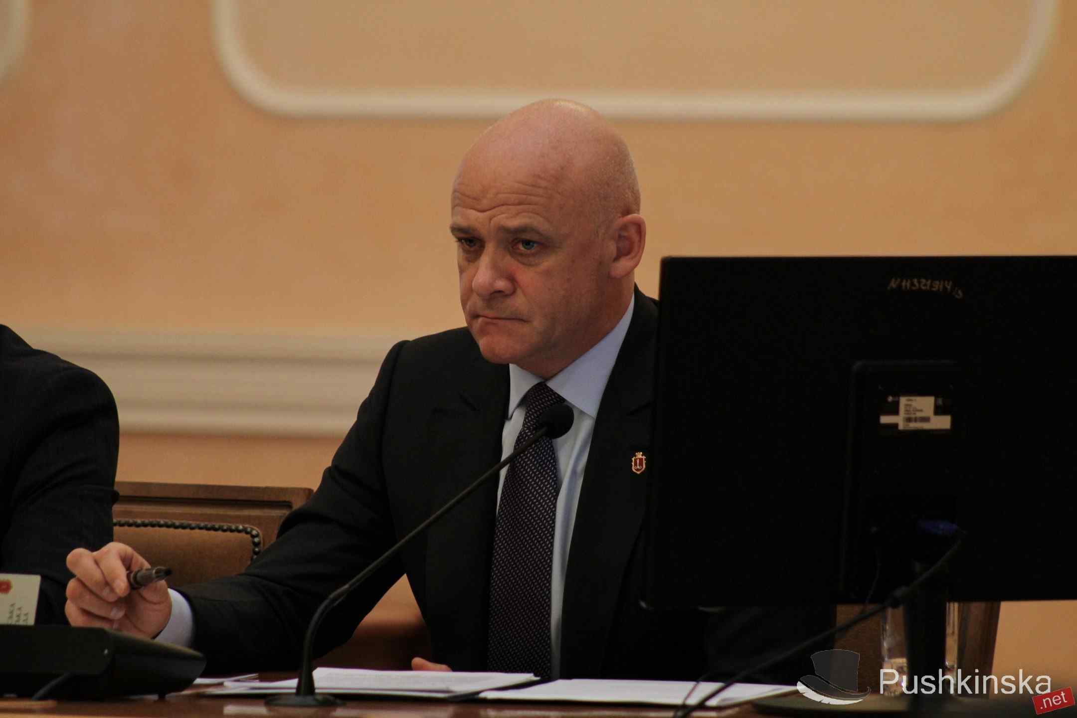Мэр Одессы уехал в Киев по вызову Национального антикоррупционного бюро Украины. Обновлено