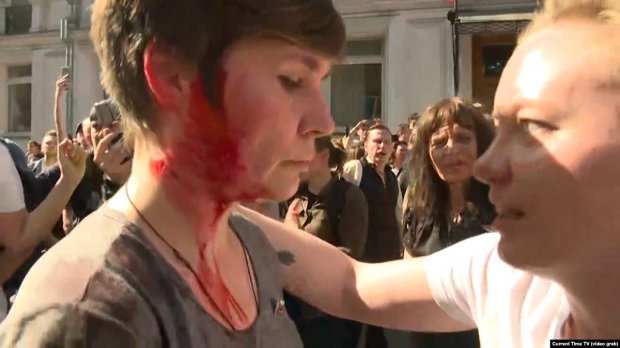 Митинги в России и Украине: почувствуйте разницу!