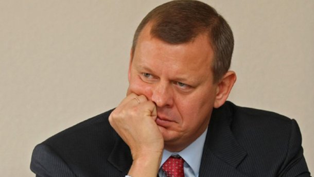 На Донбасі до 9 травня з’явився пропагандистський білборд від нардепа-втікача Клюєва: фото