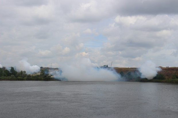 На землі, на воді і в повітрі: маневри бійців ООС: вражаючі фото