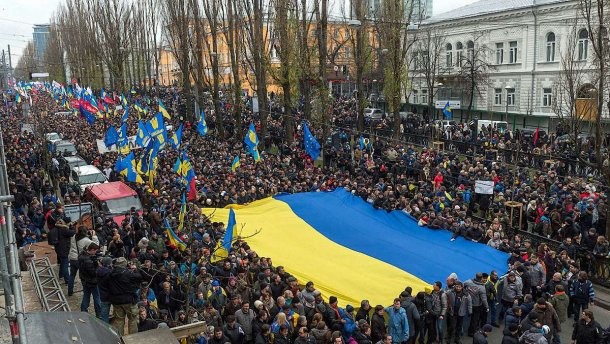 Нам снова обещают, стоит ли верить, или Переживет ли Украина еще одну революцию?