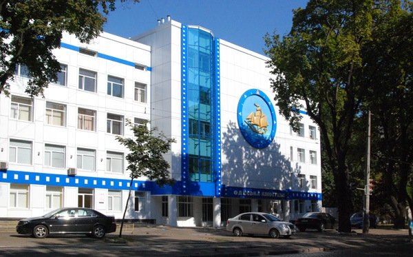 Не має права на свої ж фільми: як український кінематограф перетворився на російську класику