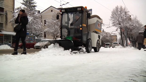 Негода в Україні: на Чернігівщині понад 120 населених пунктів залишилися без світла