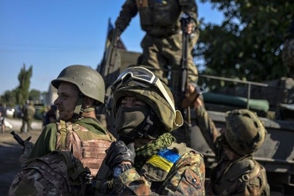 Нестандартне пояснення подій на Донбасі для тих, хто досі нічого не розуміє