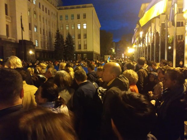 Нормандська змова – державна зрада: у Києві мітингували проти формули Штайнмаєра (фото та відео)