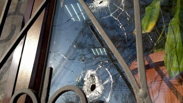 Обстріл у прес-клубі Херсона: поліція затримала підозрюваного
