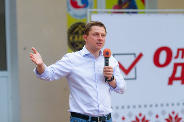 Одіозні нардепи: хто з відомих політиків знову обраний до Верховної Ради