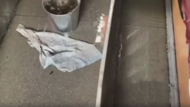 Потоп у вагоні: Укрзалізниця потрапила у новий гучний скандал – відео