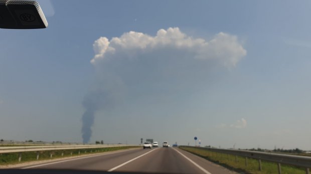 Пожежу на хімпідприємстві під Львовом вдалося ліквідувати: фото, відео