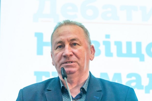 Регіони просять вогню: чи готові обєднуватися міста і села України?