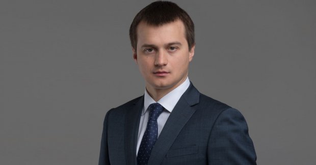 Скільки грошей українці подарували Порошенку на розкішні авто