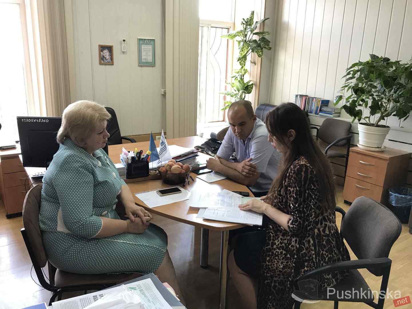 Скандал в одесском Медине: ректор ушел на больничный, а представителя Минздрава в университете встретила его «группа поддержки»
