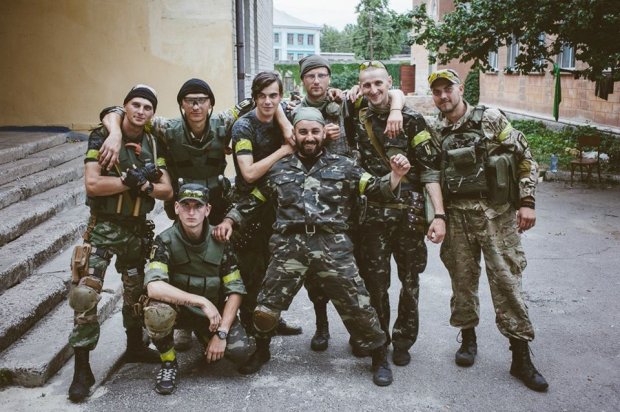 Смешно взяли в плен сепаров во время штурма, – боец батальона Донбас-Украина