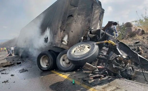Страшна ДТП з паломниками у Мексиці: понад 20 загиблих – фото, відео