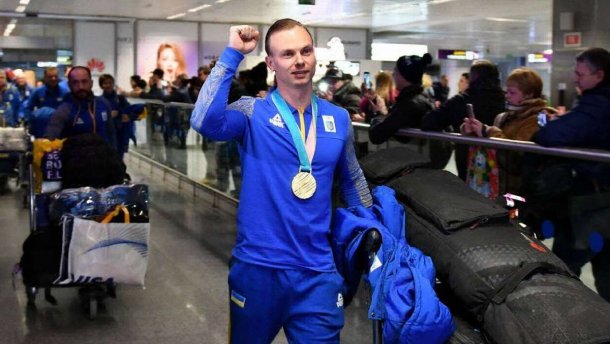 То мій друг по спорту, – Абраменко повернувся в Україну і розповів про обійми з росіянином