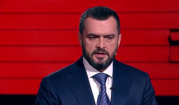 Тотальне блюзнірство: про роль Віталія Захарченка у виставі Порошенко проти Медведчука