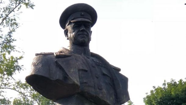 У Харкові відновили пам’ятник Жукову: Інститут нацпам’яті звернувся до поліції і прокуратури