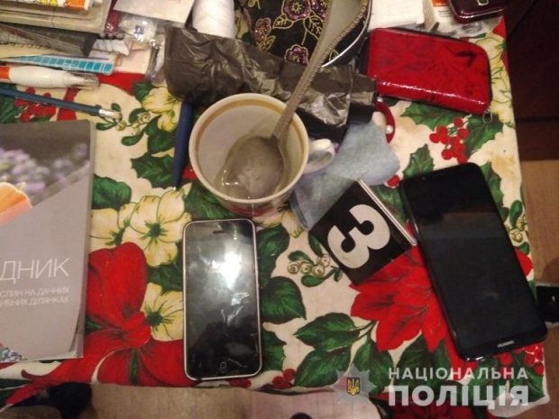 У Києві на Оболоні батько після сварки жорстоко вбив свою доньку-школярку: усі деталі