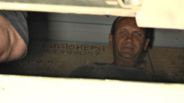 У Львові четверо людей з собакою застрягли в ліфті на 8 годин